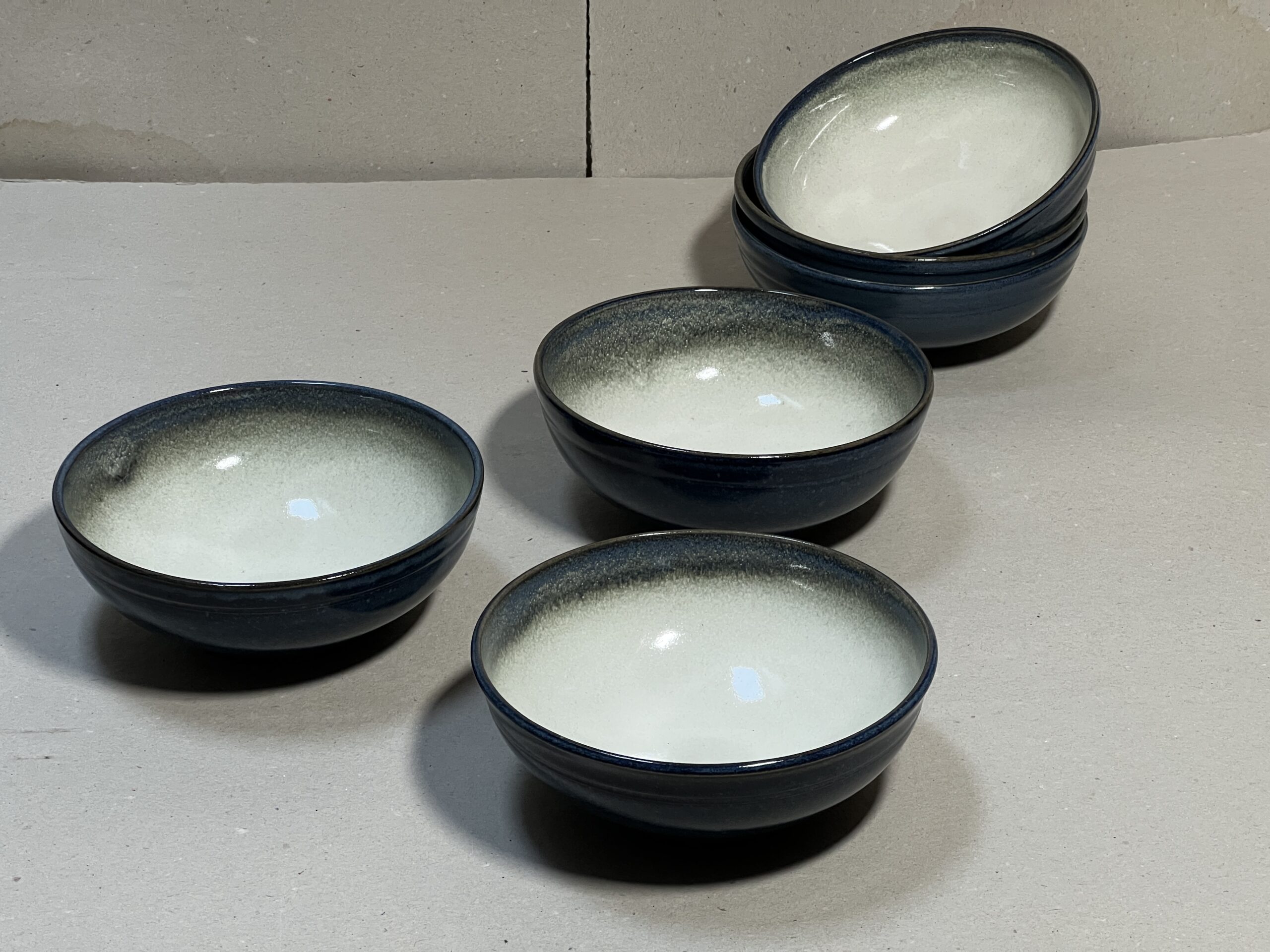 Schälchen, Blau und Weiss