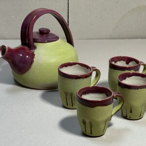 Teekrug mit 8 Tassen