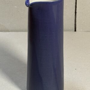 Henkelloser Krug blau-violett